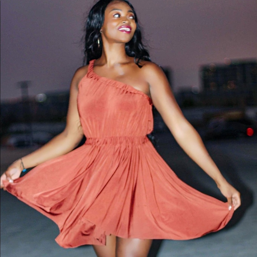Auburn Dress